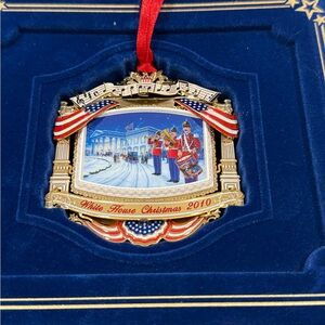The White House Historical Association Christmas Ornament 2010
